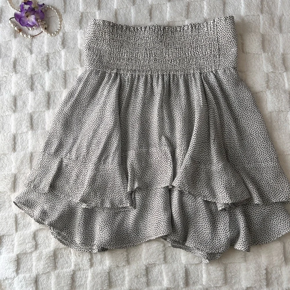 ALC Black and White Smocked Bubble Mini Skirt - Picture 1 of 10
